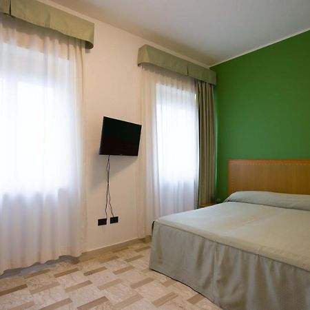 Villa Nazareth Fermo Extérieur photo