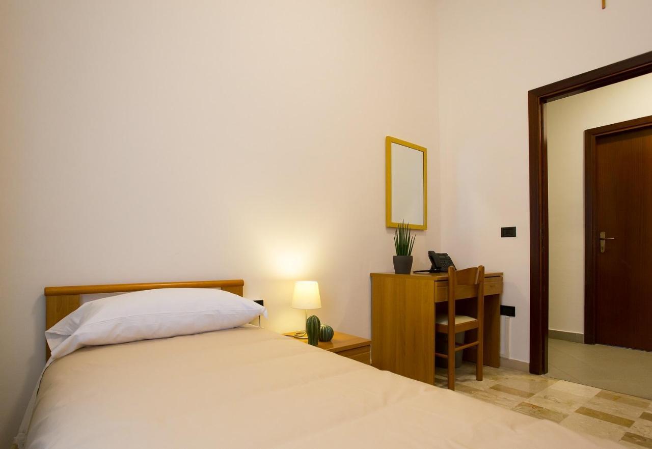 Villa Nazareth Fermo Extérieur photo