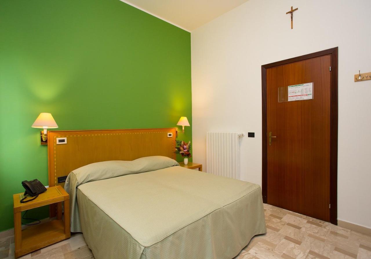 Villa Nazareth Fermo Extérieur photo