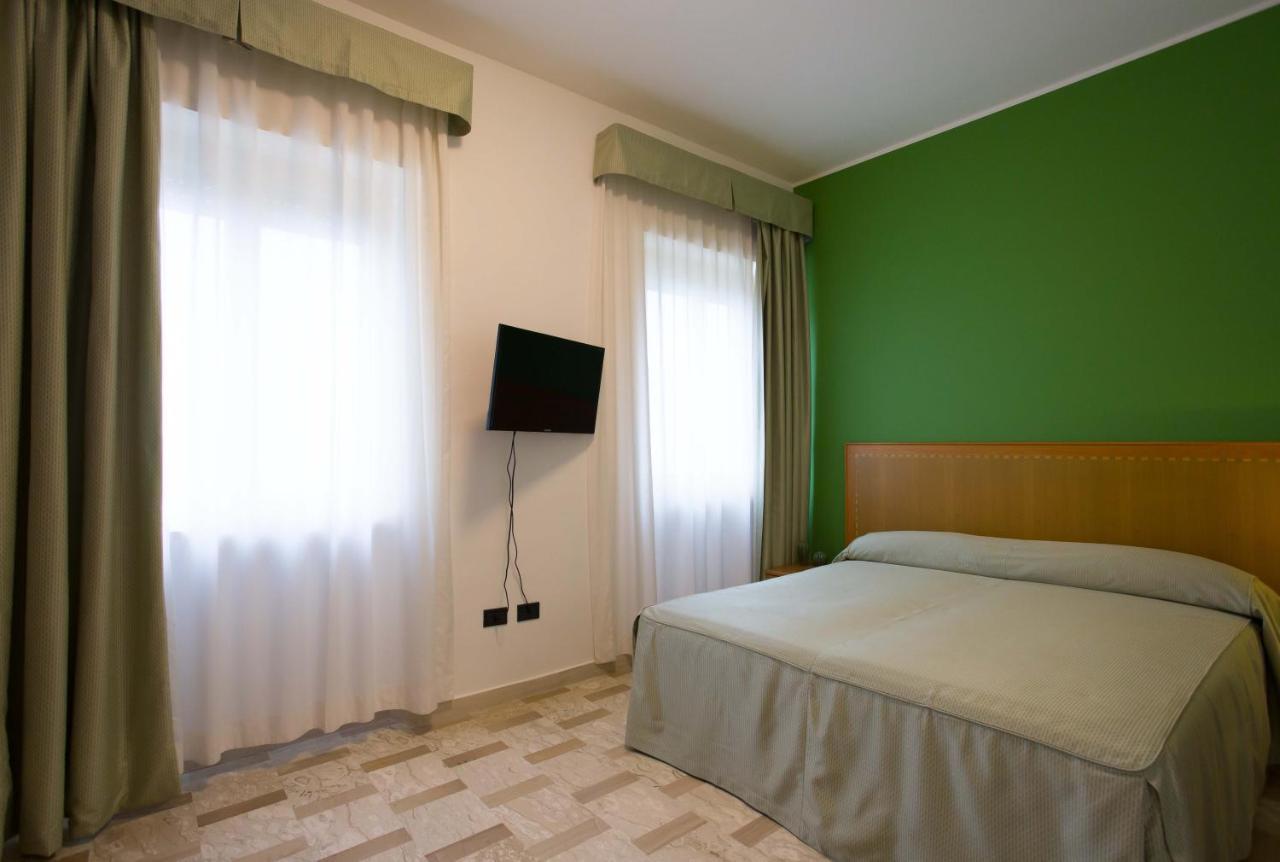 Villa Nazareth Fermo Extérieur photo